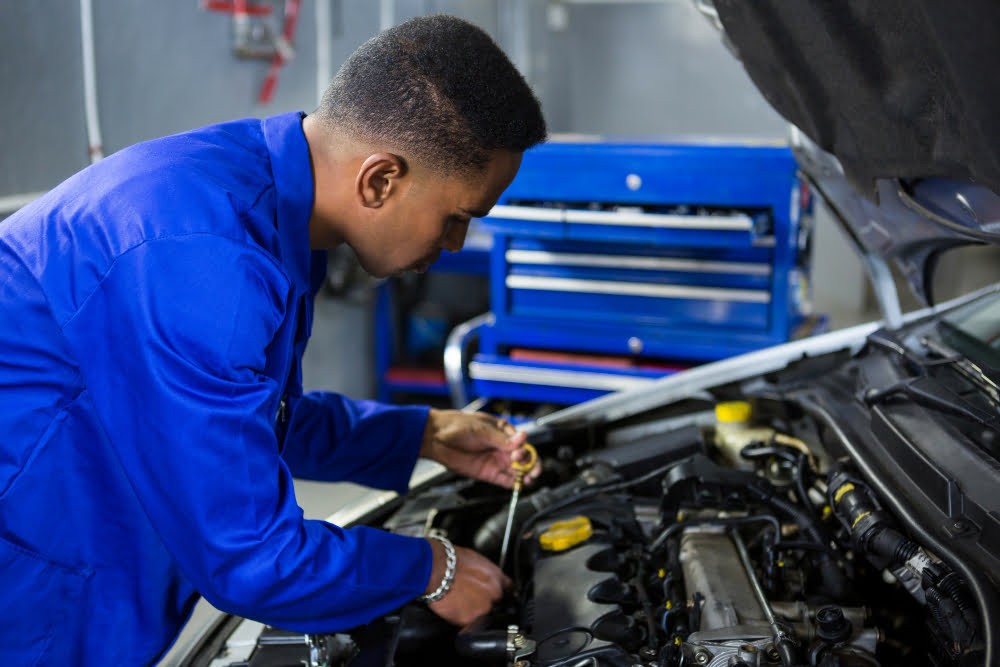 Com que frequência é preciso trocar o óleo do motor? 1 trocar o óleo do motor