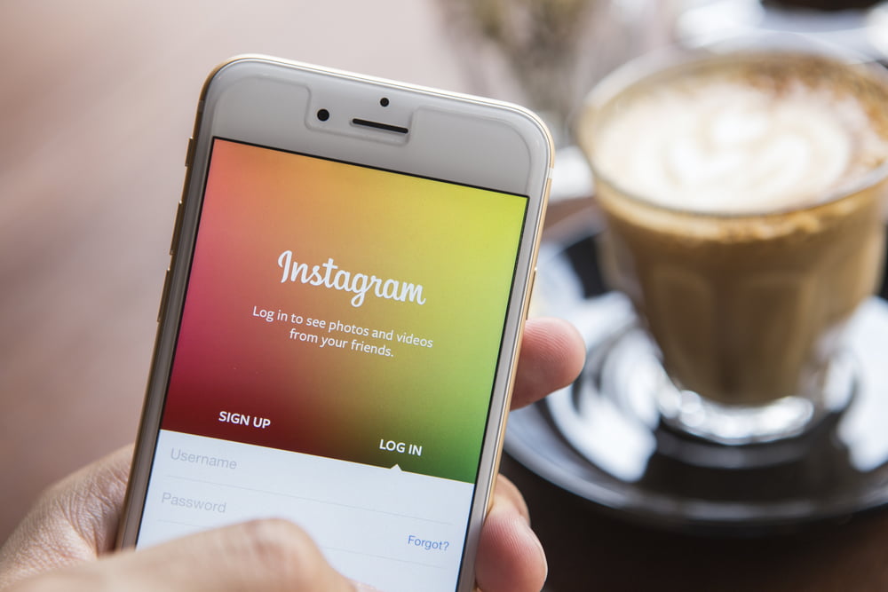 Comprar seguidores no Instagram é crime? 3 Depositphotos 77119679 S