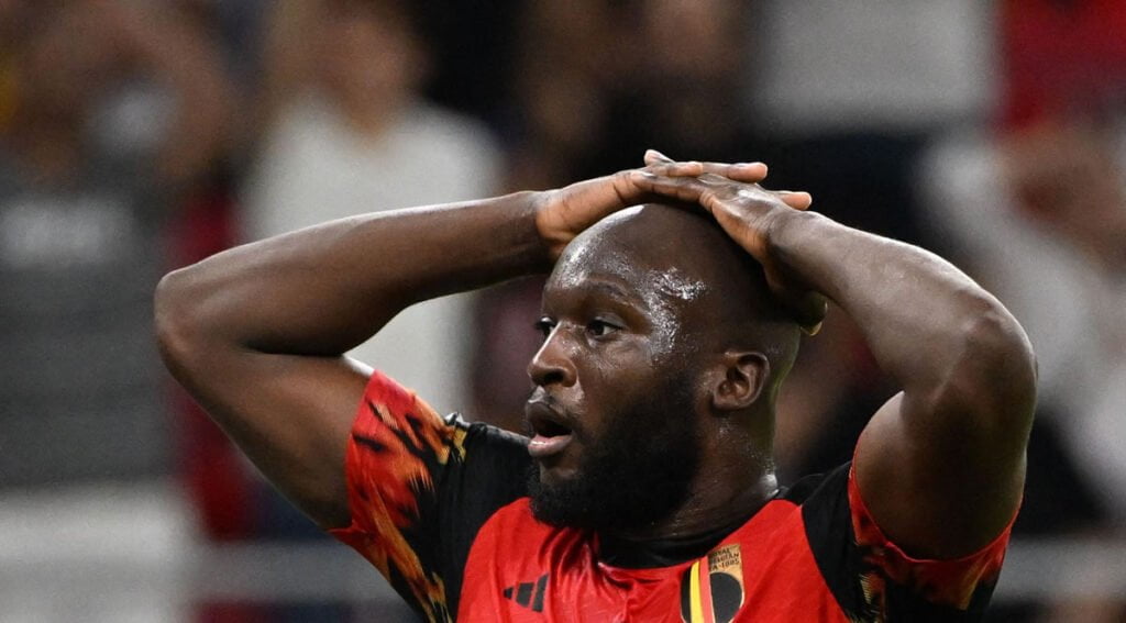 Contrariando tendência, Lukaku rejeita oferta do futebol árabe 1 Lukaku