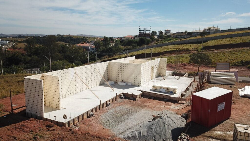 Desvendando o Futuro da Construção: Explorando os Benefícios das Casas de EPS 1 isopor